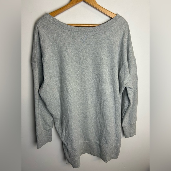 Terra & Sky Vanderbilt Plus Size 1X graphic print Hi-Low Sweatshirt oatmeal gray - Picture 7 of 12